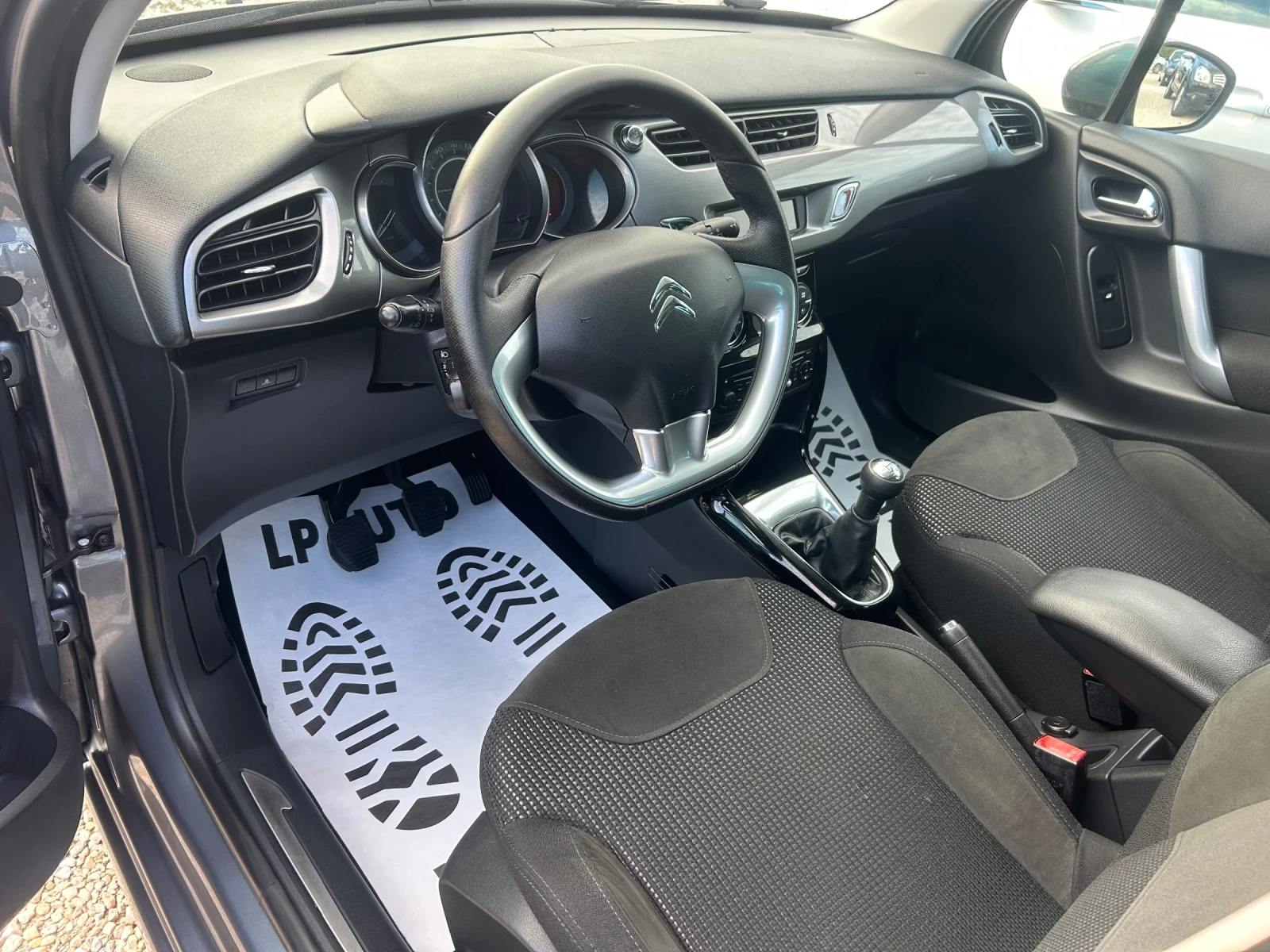 Citroen C3 1.4i* Exclusive*  - изображение 7