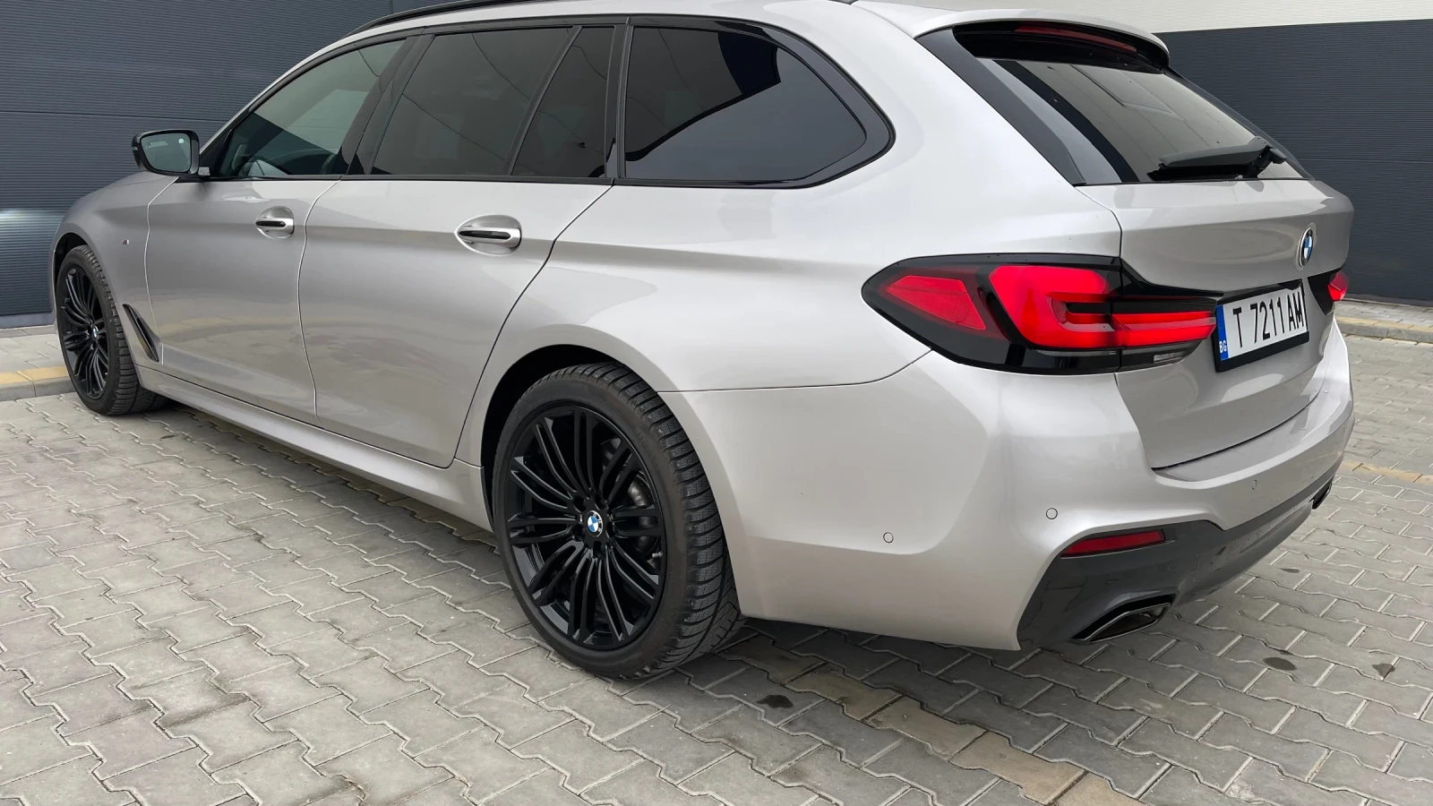 BMW 540 540d xDrive - изображение 4