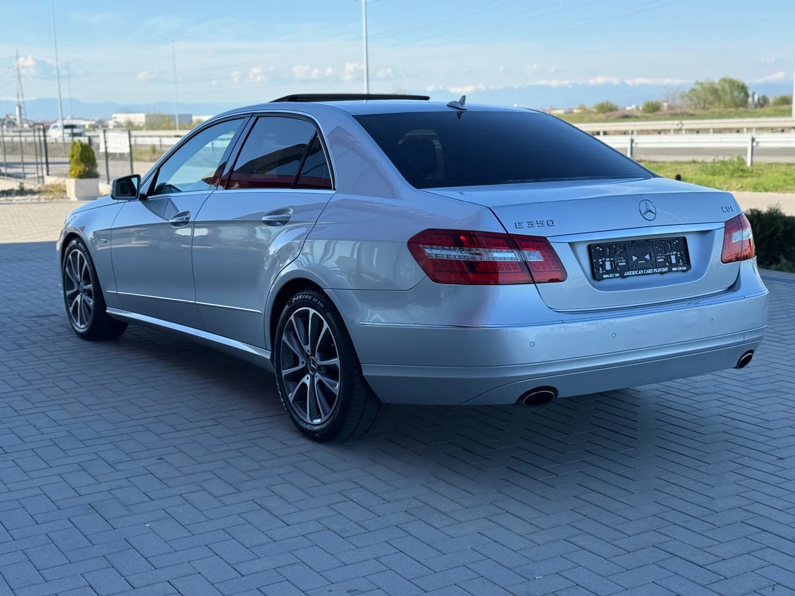 Mercedes-Benz E 350 AMG пакет Elegance 7G-Tronic, снимка 4 - Автомобили и джипове - 54151726