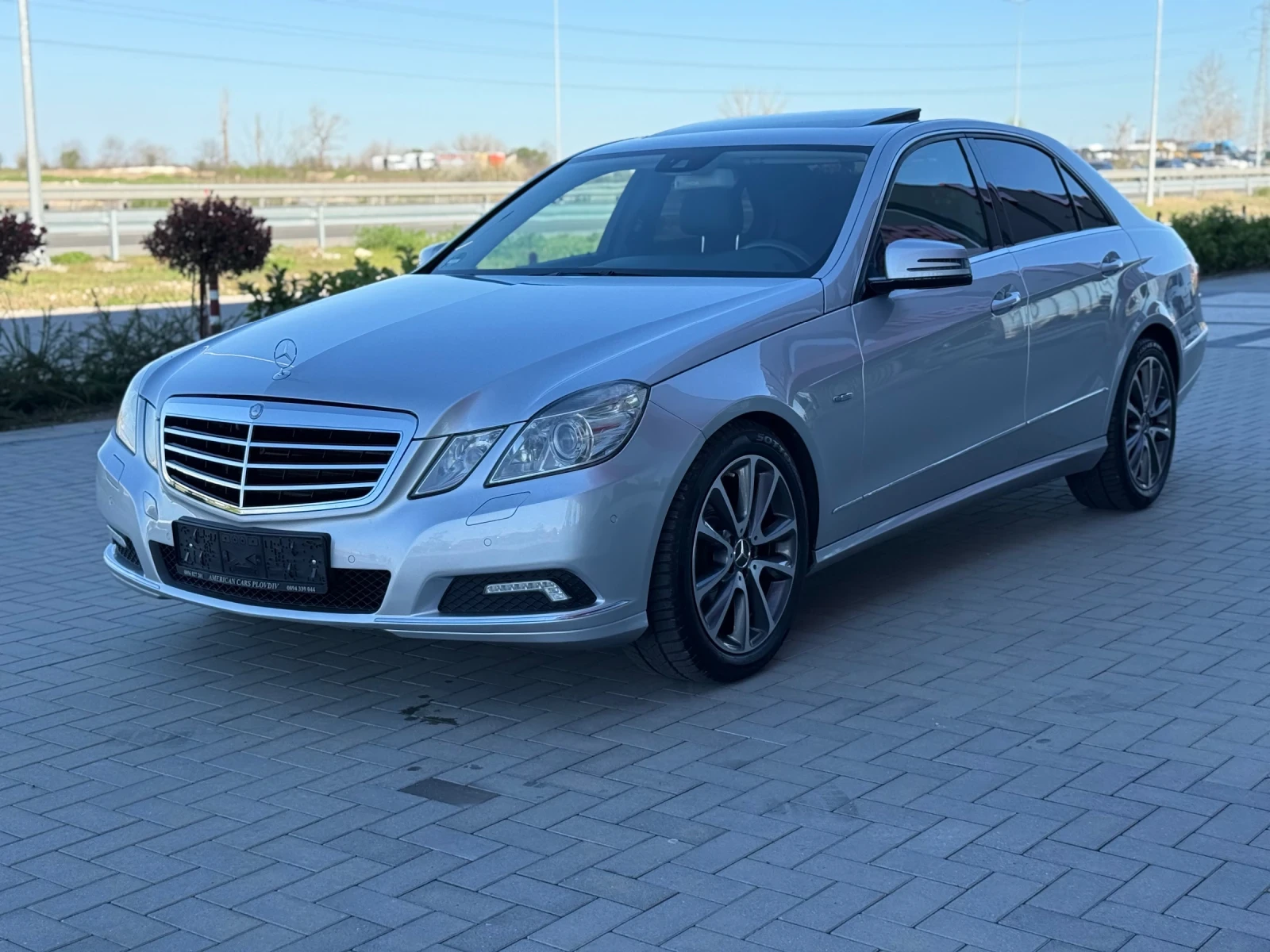 Mercedes-Benz E 350 AMG пакет Elegance 7G-Tronic, снимка 2 - Автомобили и джипове - 54151726
