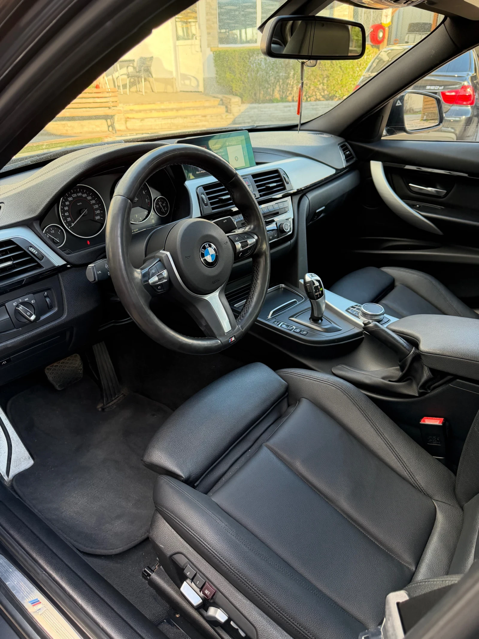 BMW 330 M-pack, снимка 8 - Автомобили и джипове - 54209097