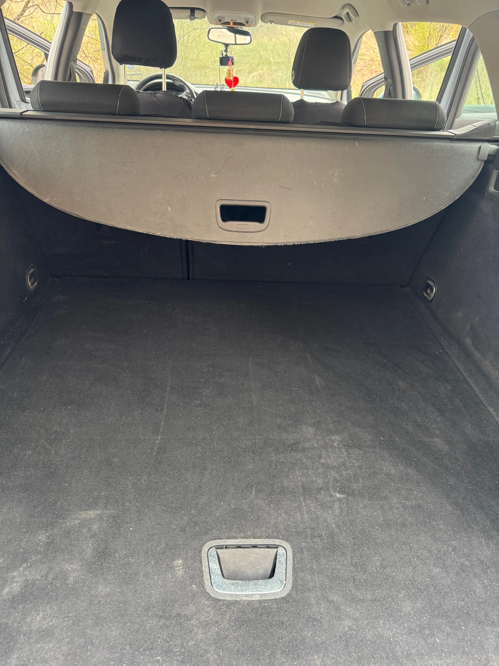 Opel Astra спорт тоурер, снимка 13 - Автомобили и джипове - 54244536