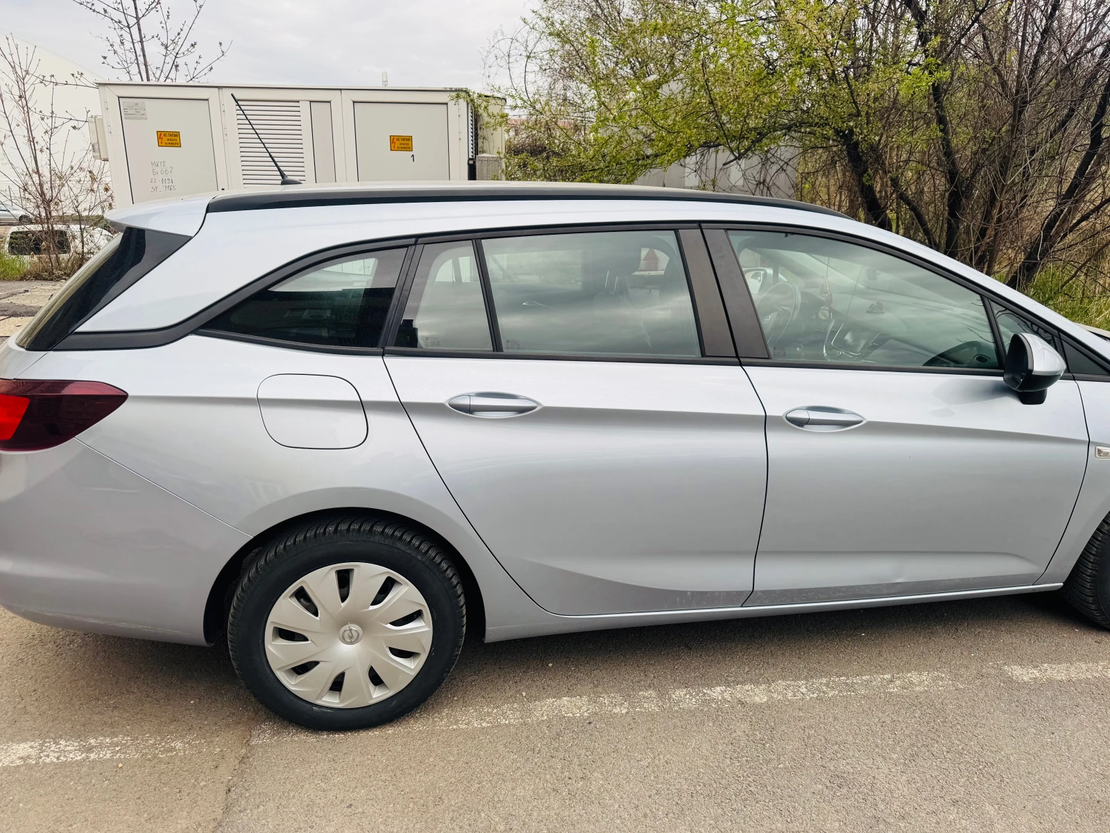 Opel Astra спорт тоурер, снимка 5 - Автомобили и джипове - 54244536