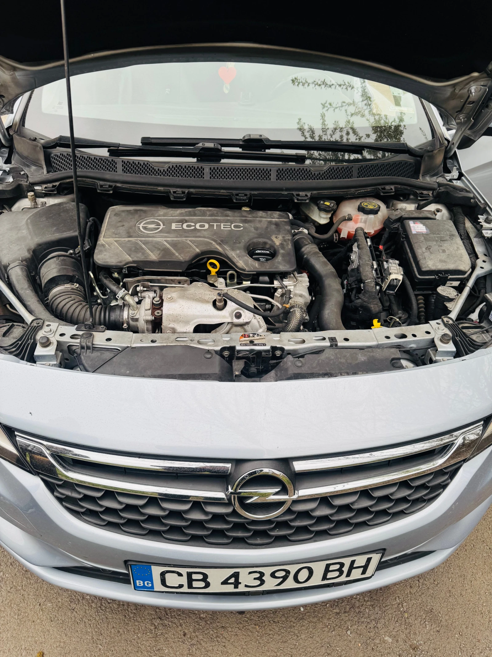 Opel Astra спорт тоурер, снимка 14 - Автомобили и джипове - 54244536