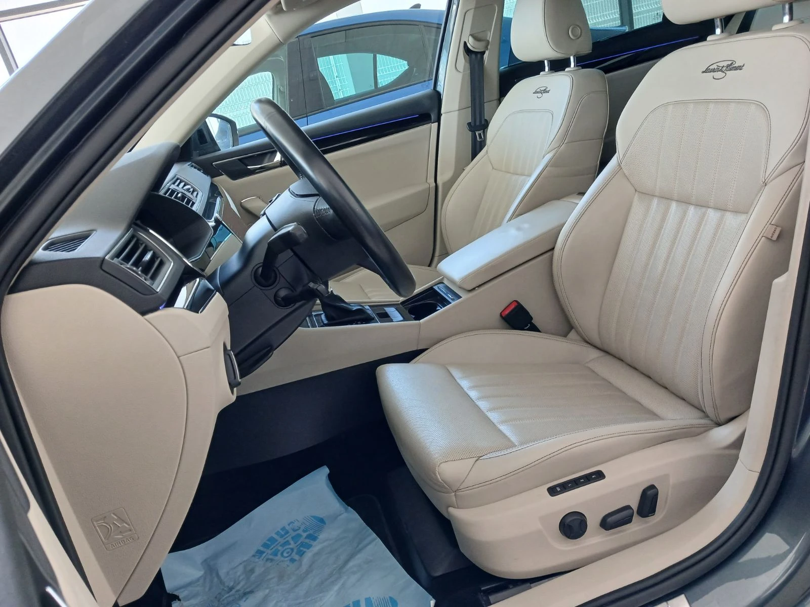 Skoda Superb L&K 2, 0 TDI/190 к.с./4x4, снимка 9 - Автомобили и джипове - 54333729