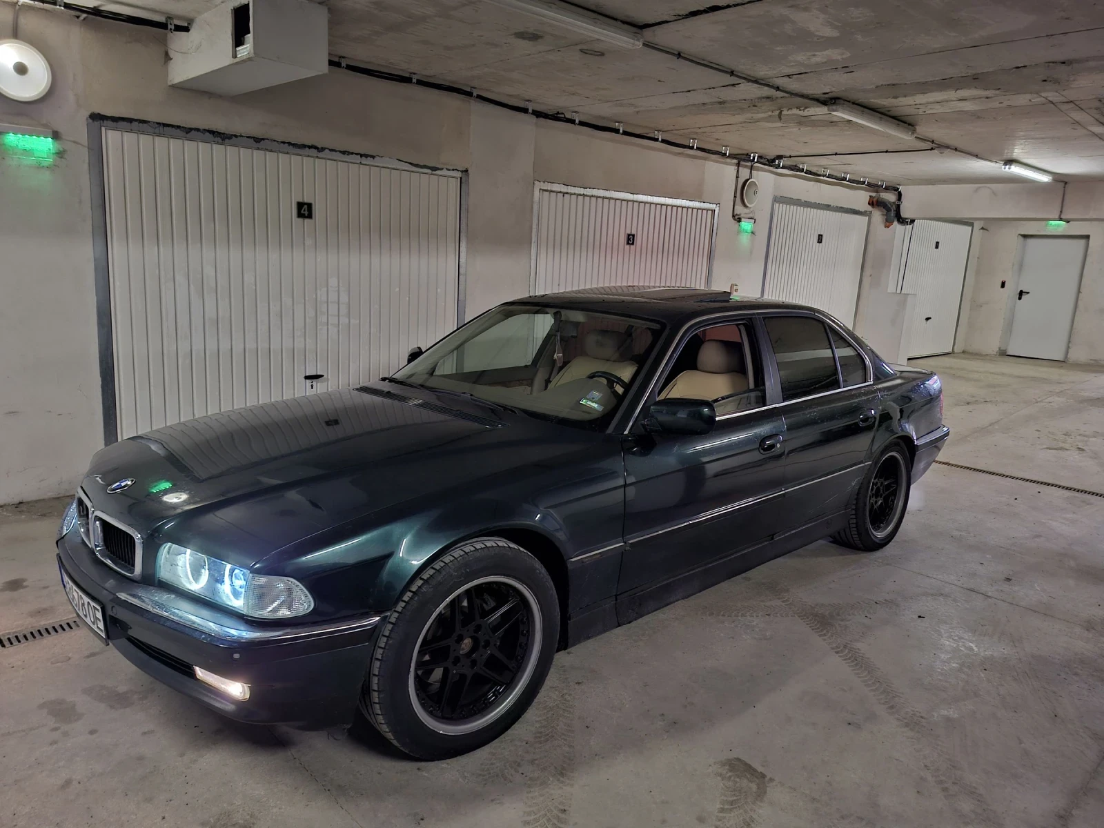 BMW 728 ГАЗ* Двоен стъклопакет* Подгрев* Шибидах* Парктрон