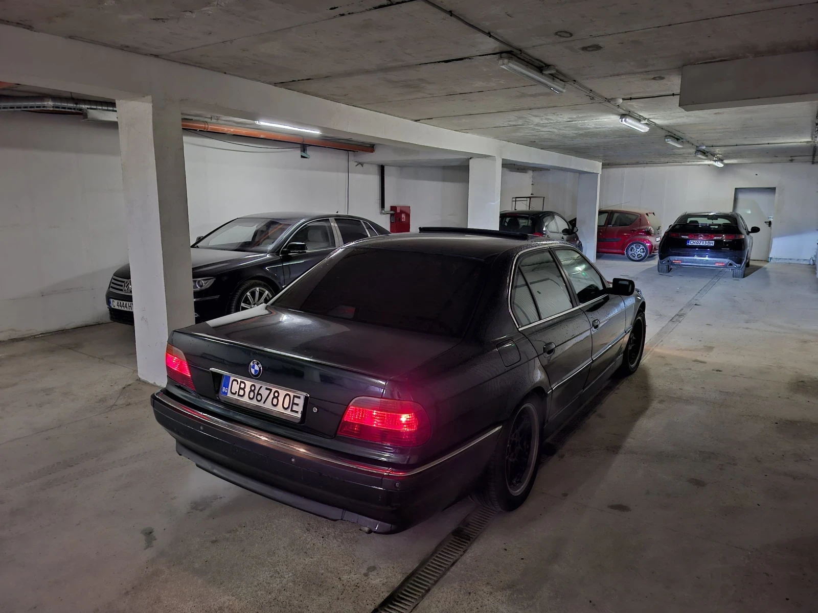 BMW 728 ГАЗ* Двоен стъклопакет* Подгрев* Шибидах* Парктрон, снимка 4 - Автомобили и джипове - 54413230