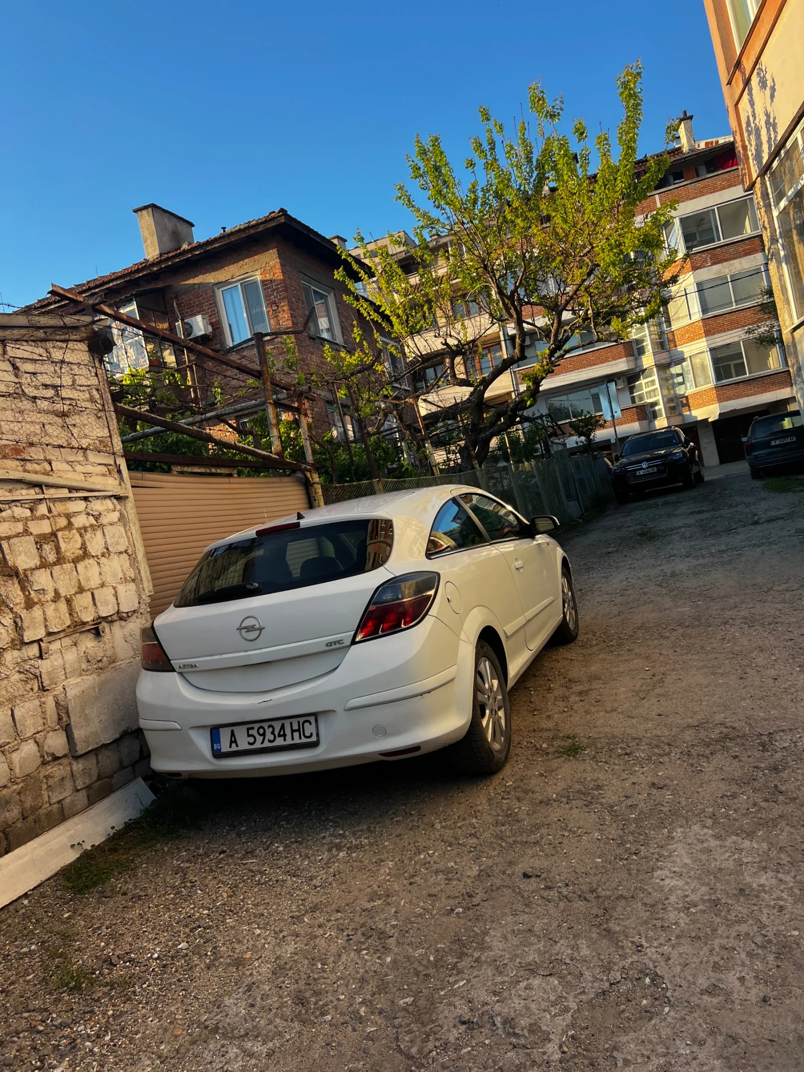 Opel Astra GTC 1.7 , снимка 3 - Автомобили и джипове - 54783929