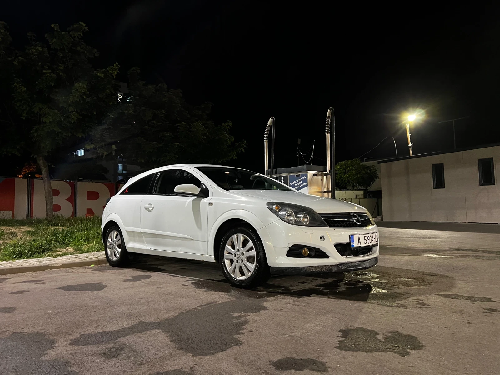 Opel Astra GTC 1.7CDTI, снимка 3 - Автомобили и джипове - 54783929