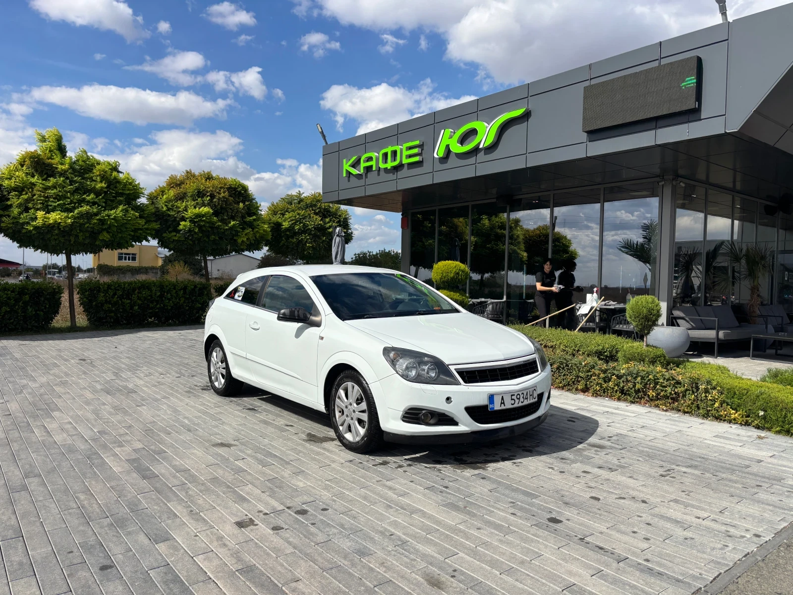 Opel Astra GTC 1.7CDTI, снимка 7 - Автомобили и джипове - 55548035