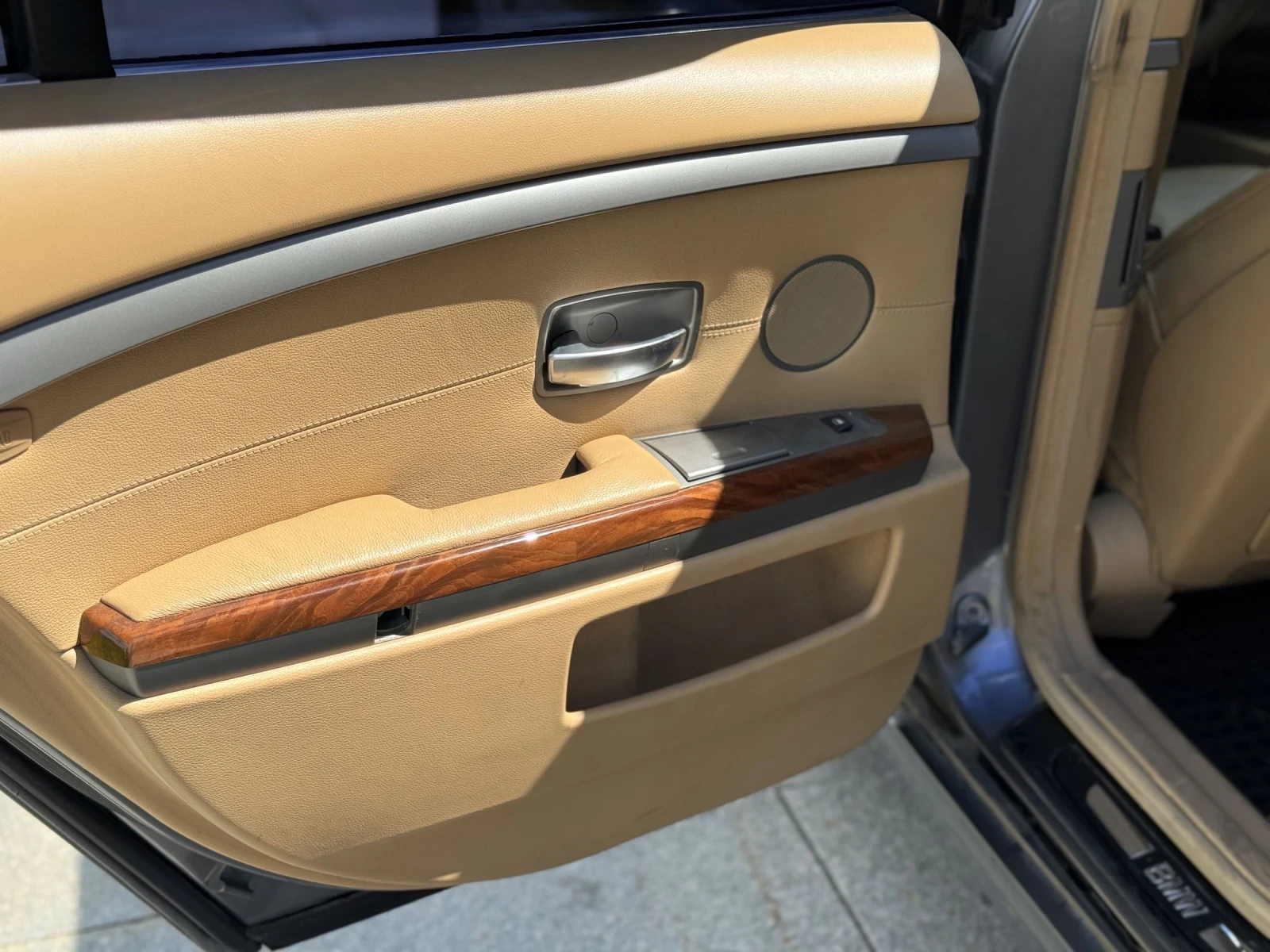 BMW 730 Шибедах* Вакум* Памет* Dynamic drive * NAVI, снимка 14 - Автомобили и джипове - 55165750