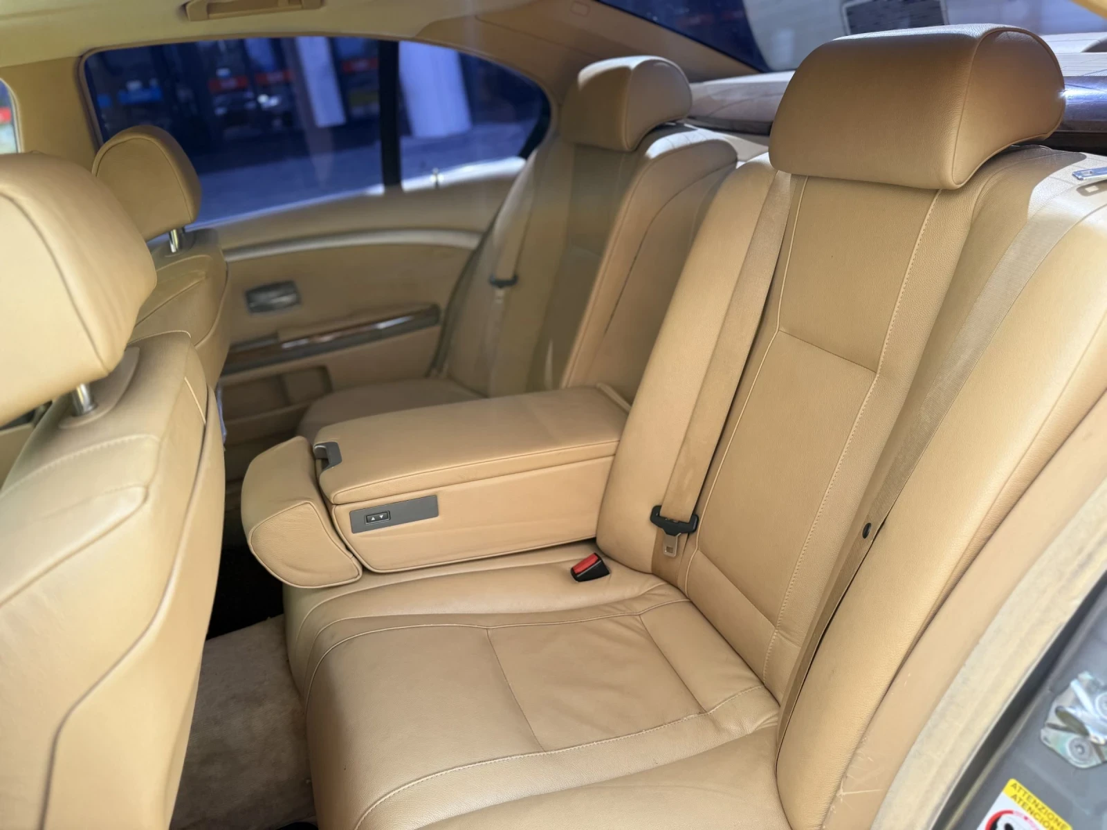 BMW 730 Шибедах* Вакум* Памет* Dynamic drive * NAVI, снимка 15 - Автомобили и джипове - 55165750