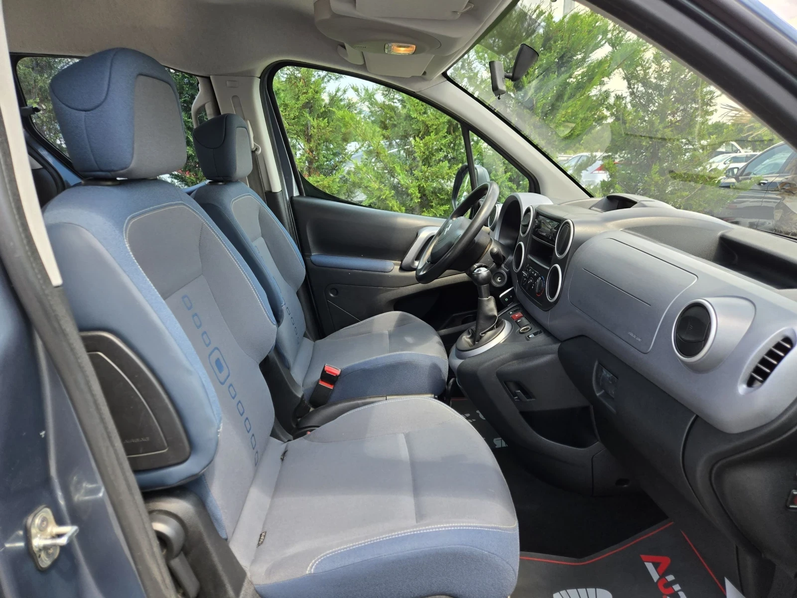 Citroen Berlingo 1.6i-109кс= ГАЗ= КЛИМАТИК= СТАРИЯ МОТОР= MULTISTAC, снимка 14 - Автомобили и джипове - 55174264