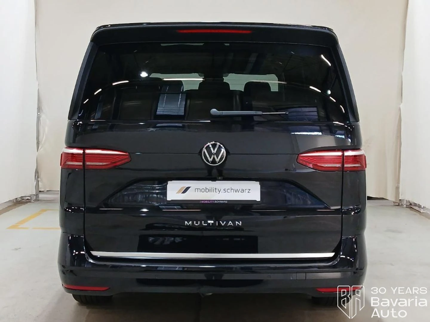 VW Multivan Style long DSG Easy Open Basic, снимка 3 - Автомобили и джипове - 55506872