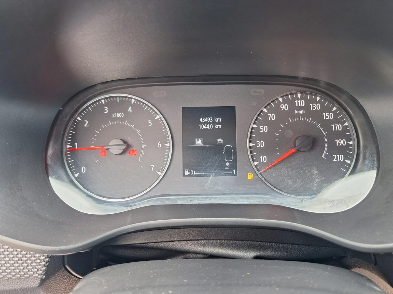 Dacia Sandero Stepway/ 1.0Tce/100к.с., снимка 14 - Автомобили и джипове - 55797892