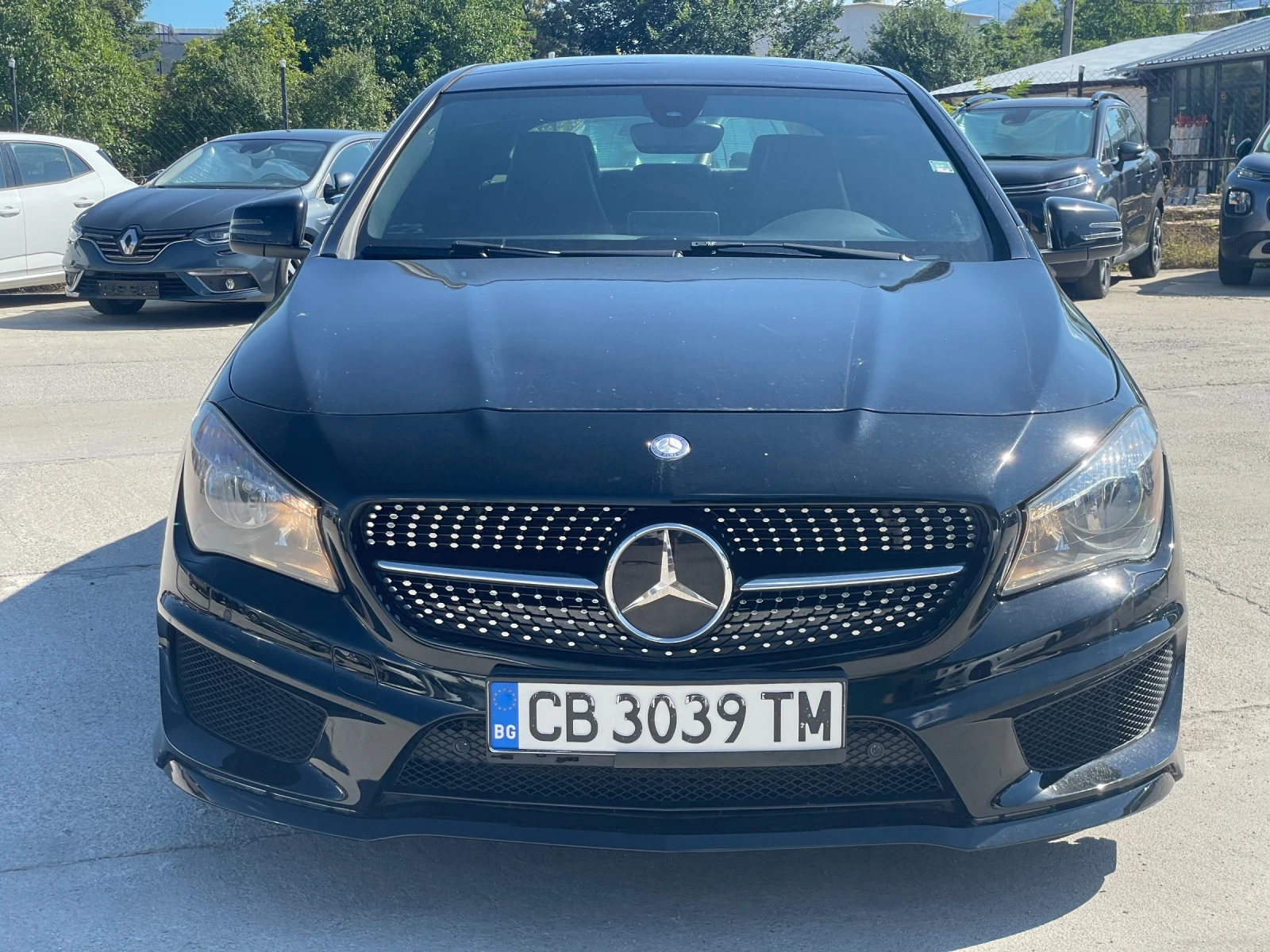 Mercedes-Benz CLA 250 AMG / 4 MATIC / DISTRONIC / PANORAMA / PODGREV