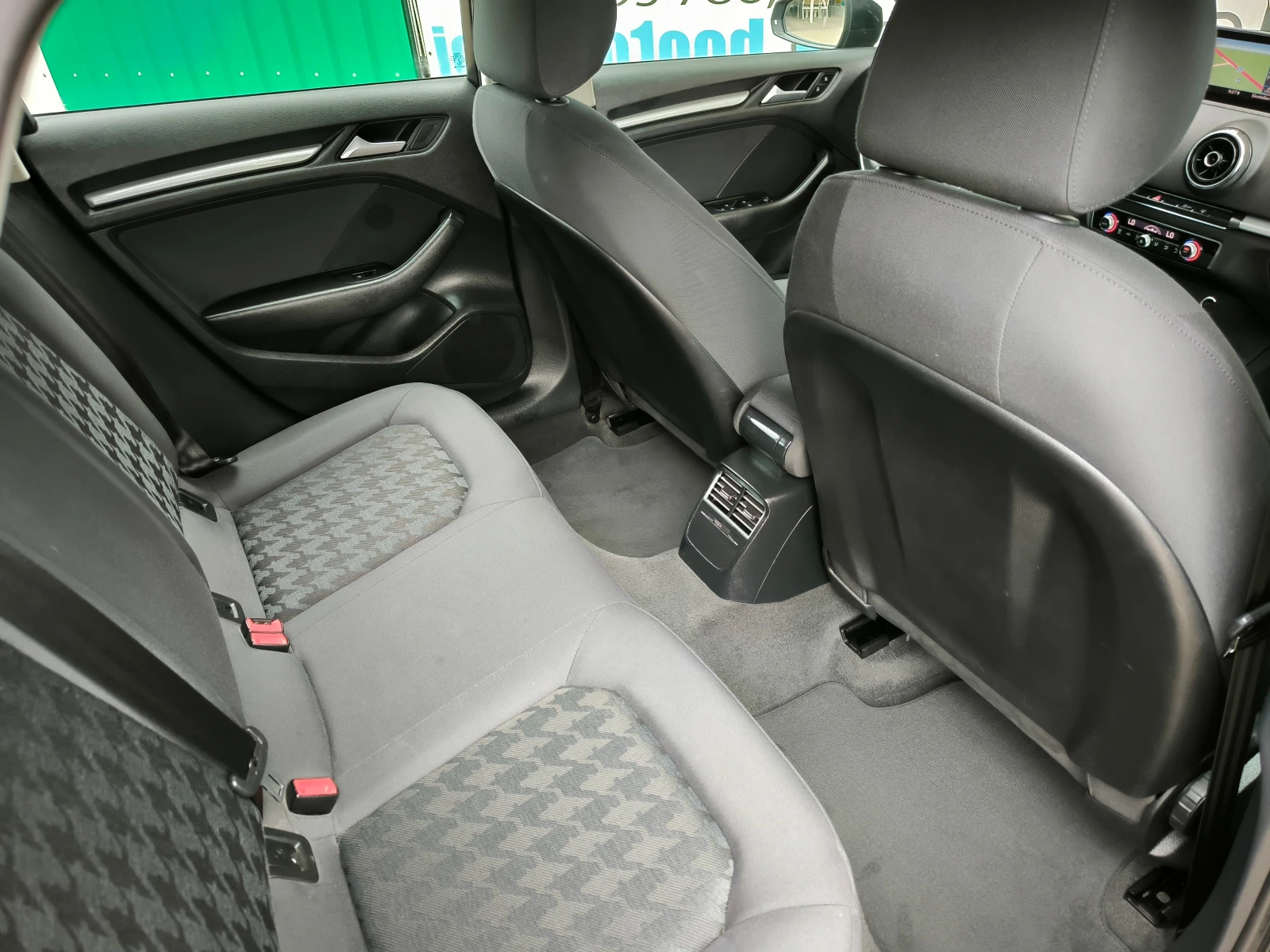 Audi A3 Т.D.i-105k.c.6 ckop.НАВИ, КЛИМАТРОНИК, ЕВРО 5В!, снимка 13 - Автомобили и джипове - 56181476