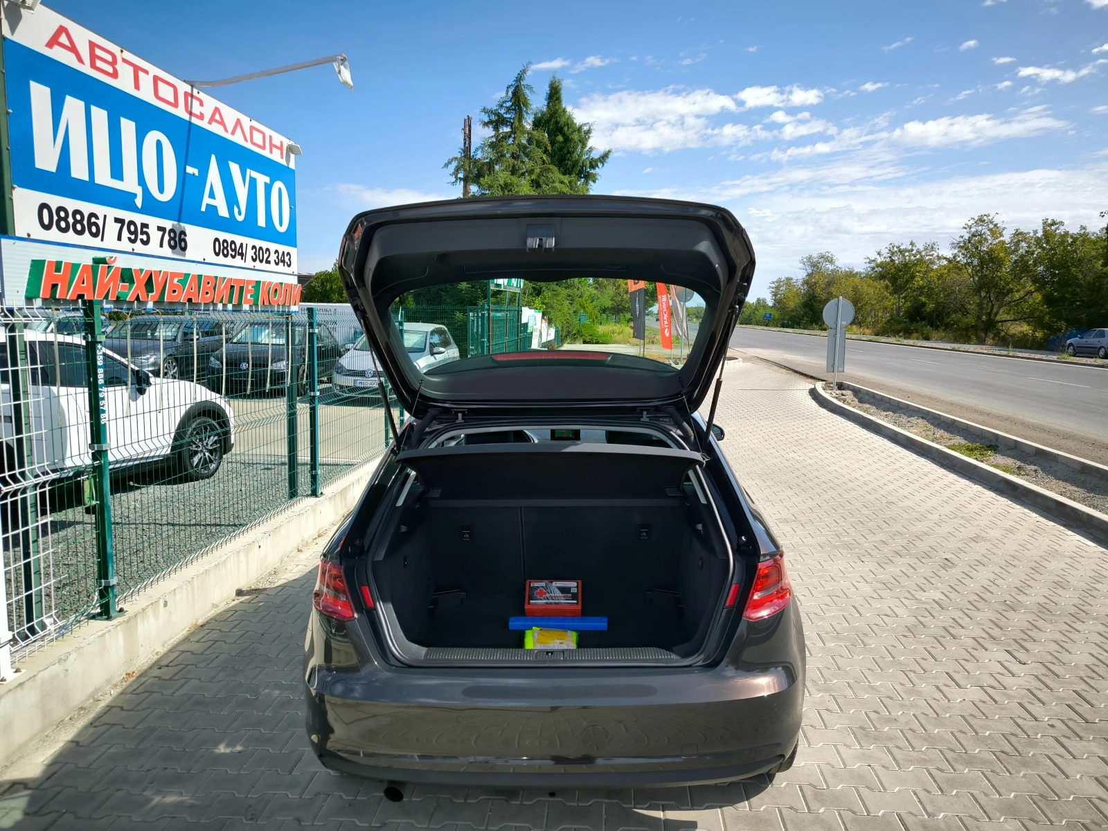 Audi A3 Т.D.i-105k.c.6 ckop.НАВИ, КЛИМАТРОНИК, ЕВРО 5В!, снимка 9 - Автомобили и джипове - 56181476