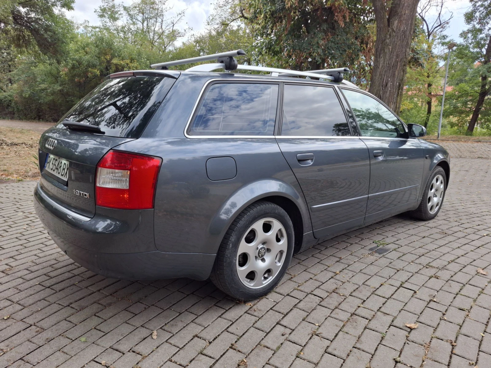 Audi A4 1.9TDI/131HP, снимка 3 - Автомобили и джипове - 56579499