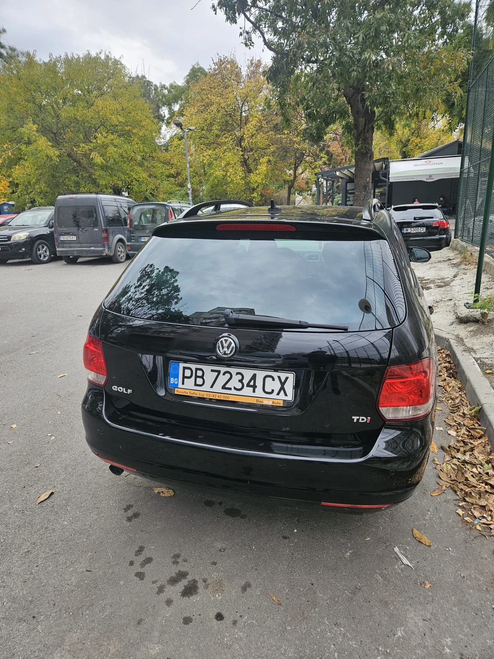 VW Golf Variant 1.6 tdi, снимка 2 - Автомобили и джипове - 56660468