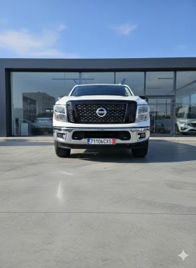 Nissan Titan crew cab 5.6 V8 AWD бързи бавни , снимка 1