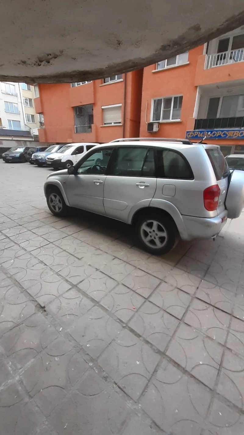 Toyota Rav4 XA20, снимка 6 - Автомобили и джипове - 49137073