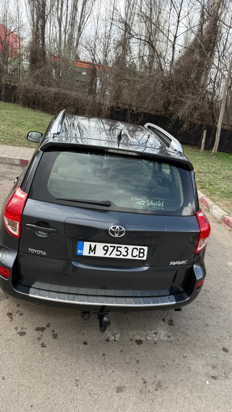 Toyota Rav4, снимка 14 - Автомобили и джипове - 49526297