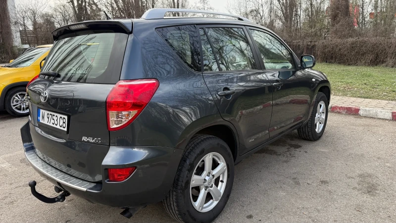 Toyota Rav4, снимка 3 - Автомобили и джипове - 49526297