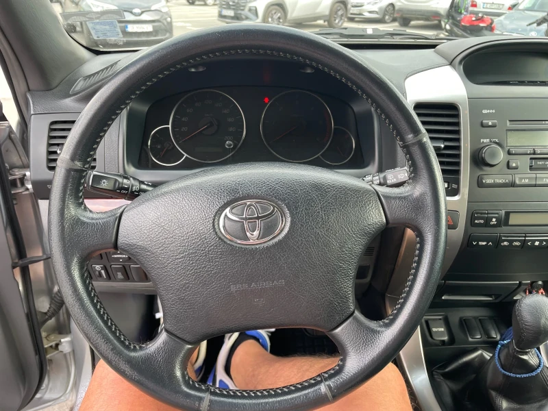 Toyota Land cruiser, снимка 10 - Автомобили и джипове - 51894823