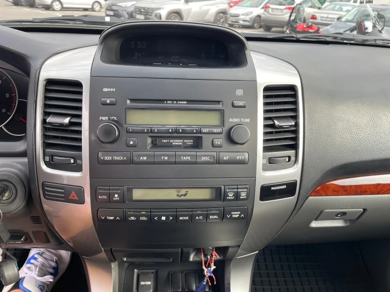 Toyota Land cruiser, снимка 12 - Автомобили и джипове - 51894823