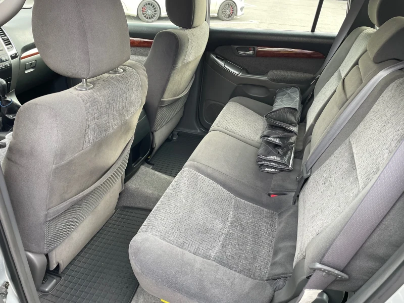 Toyota Land cruiser, снимка 8 - Автомобили и джипове - 51894823