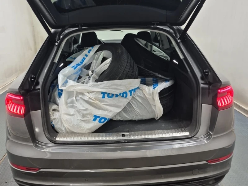 Audi Q8 PROGRESSIV  CARFAX, снимка 16 - Автомобили и джипове - 52707535