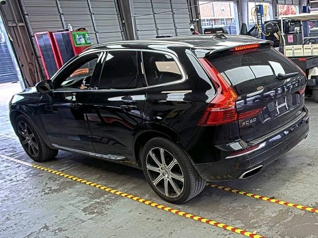 Volvo XC60 T5* INSCRIPTION* ДИГИТАЛНО* ТАБЛО* ПОДГРЕВ* СЕРВИЗ, снимка 3 - Автомобили и джипове - 48417503