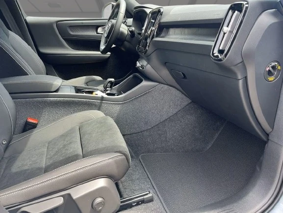 Volvo XC40 Recharge AWD Plus = NEW = Гаранция - изображение 7