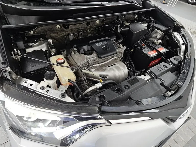 Toyota Rav4 2.5i 2WD - САМО 30% АВАНС, снимка 11 - Автомобили и джипове - 55889348