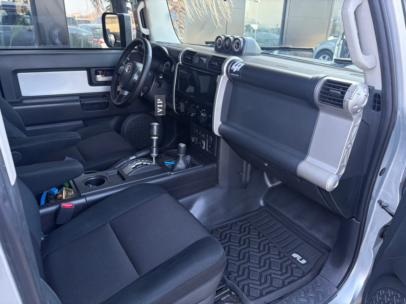 Toyota Fj cruiser С ГАЗ, снимка 7 - Автомобили и джипове - 52900908