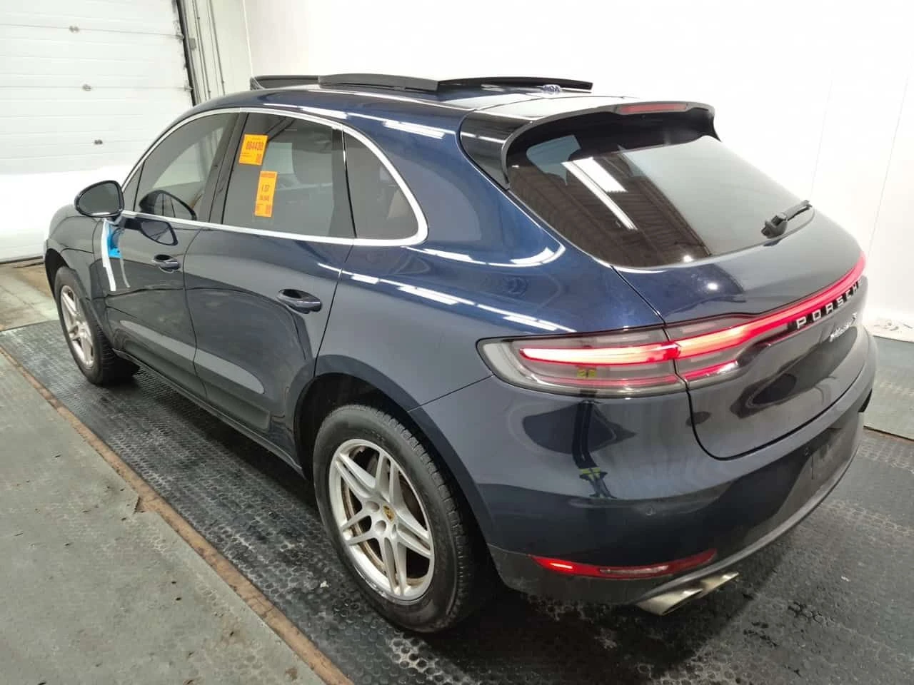 Porsche Macan S| 360 КАМЕРИ| ОБДУХВАНЕ| ПАНОРАМА| CARFAX| , снимка 4 - Автомобили и джипове - 54070570