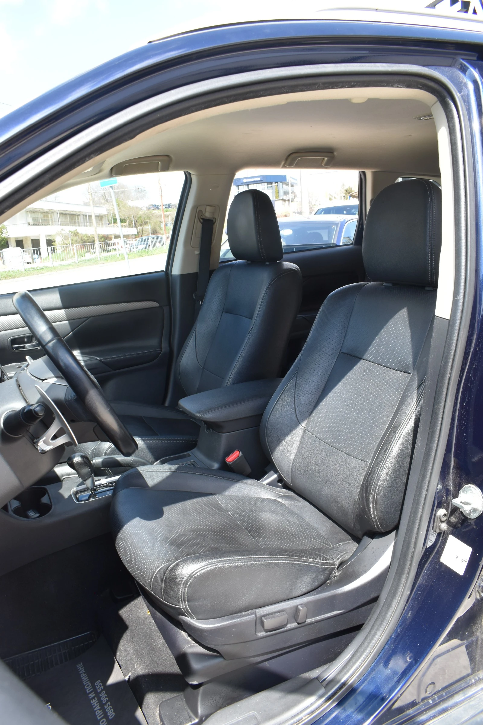 Mitsubishi Outlander 2.2D, снимка 10 - Автомобили и джипове - 54166350