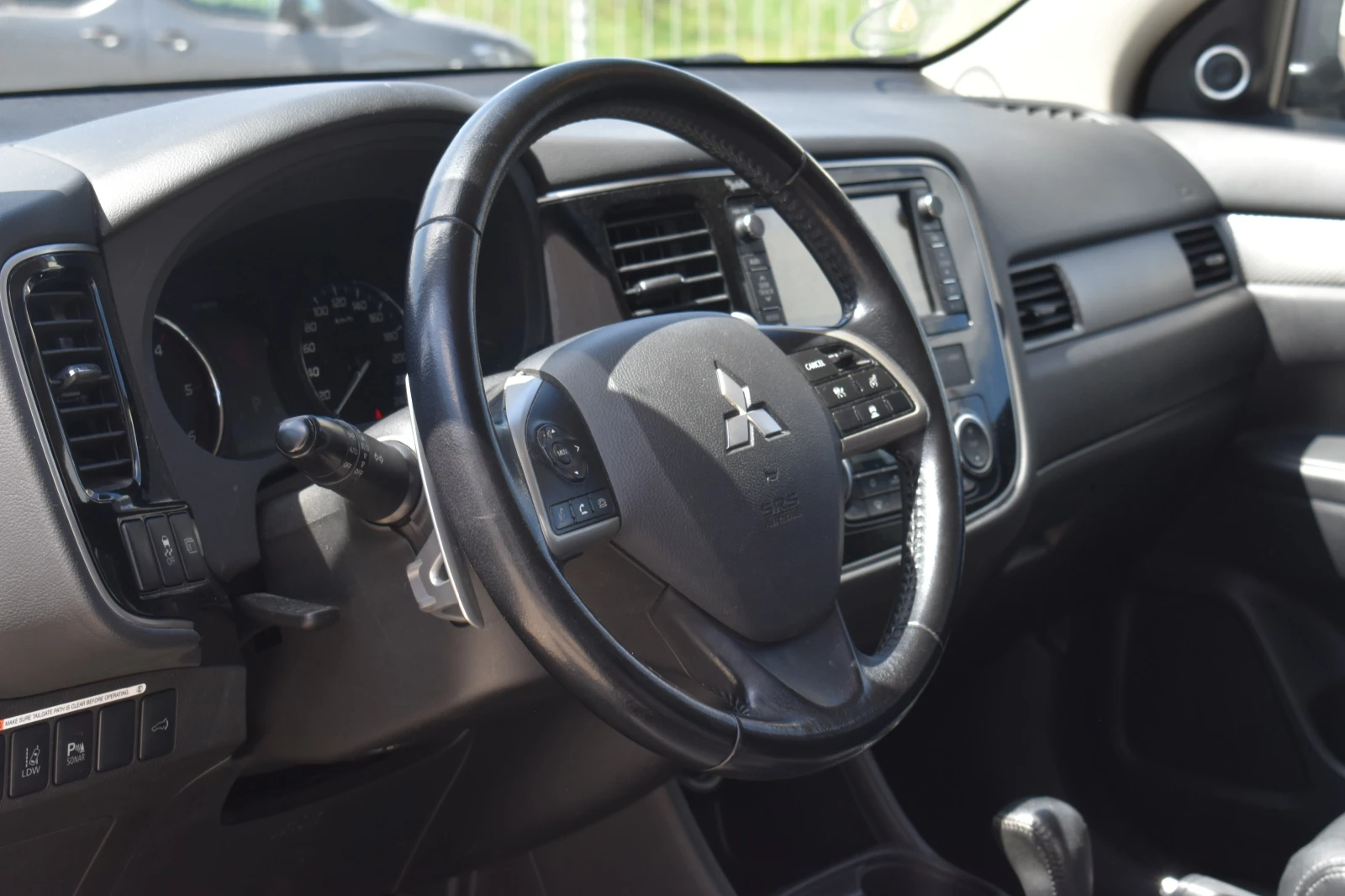 Mitsubishi Outlander 2.2D, снимка 9 - Автомобили и джипове - 54166350