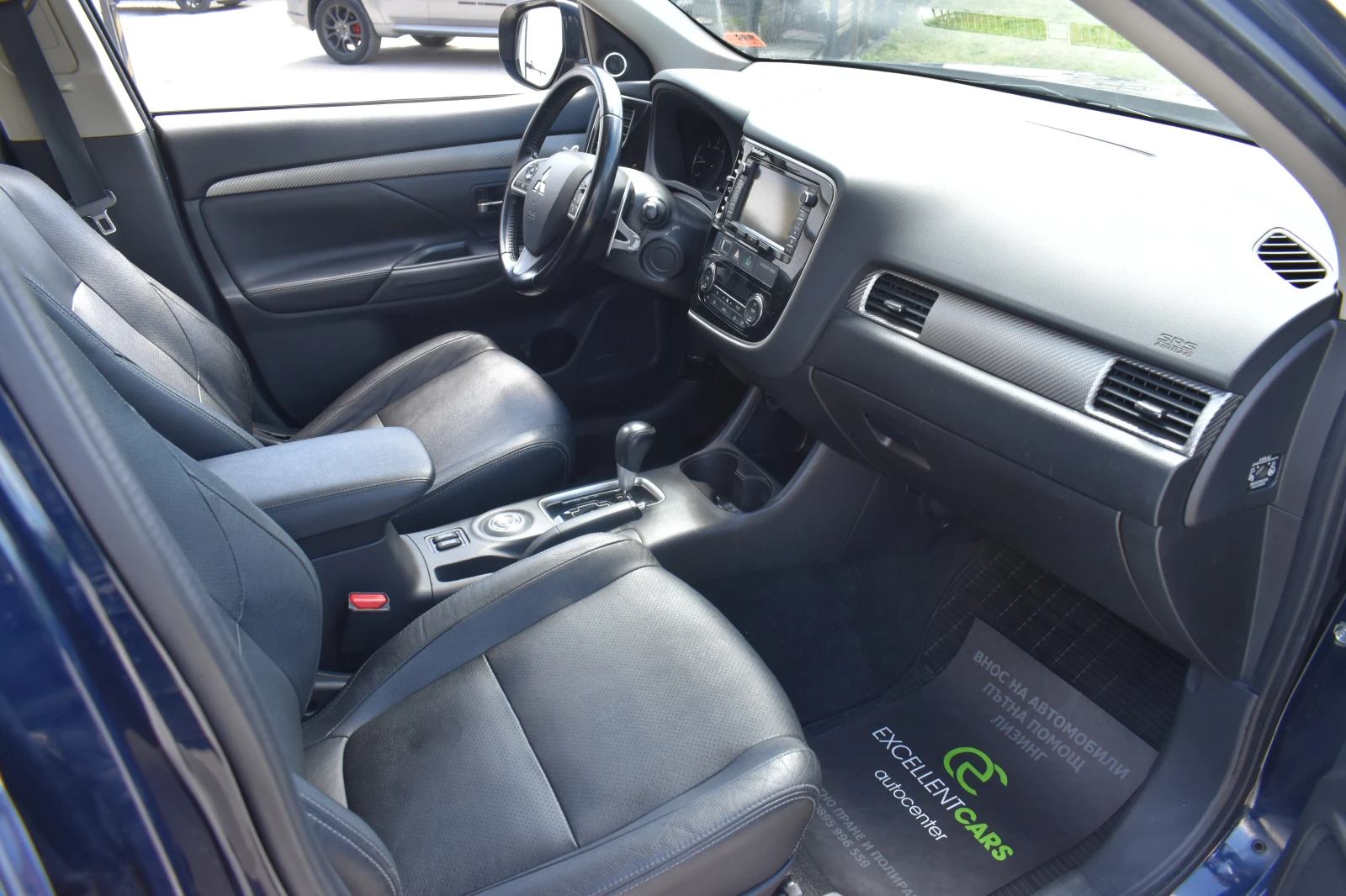 Mitsubishi Outlander 2.2D, снимка 11 - Автомобили и джипове - 54166350