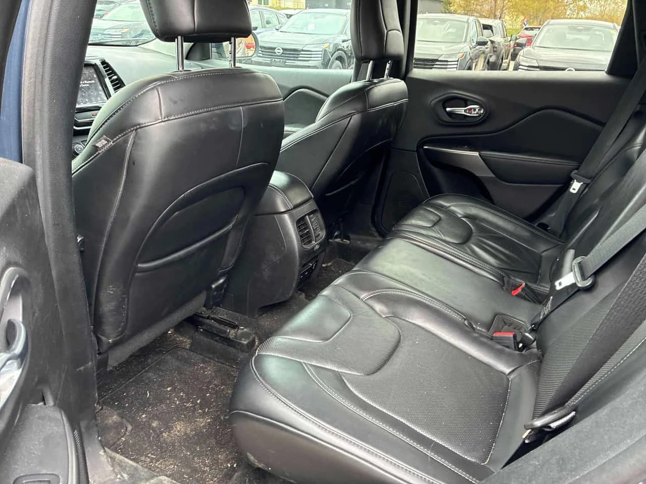 Jeep Cherokee * Limited * NAVI * ПОДГРЕВ * КАМЕРА, снимка 14 - Автомобили и джипове - 54561746