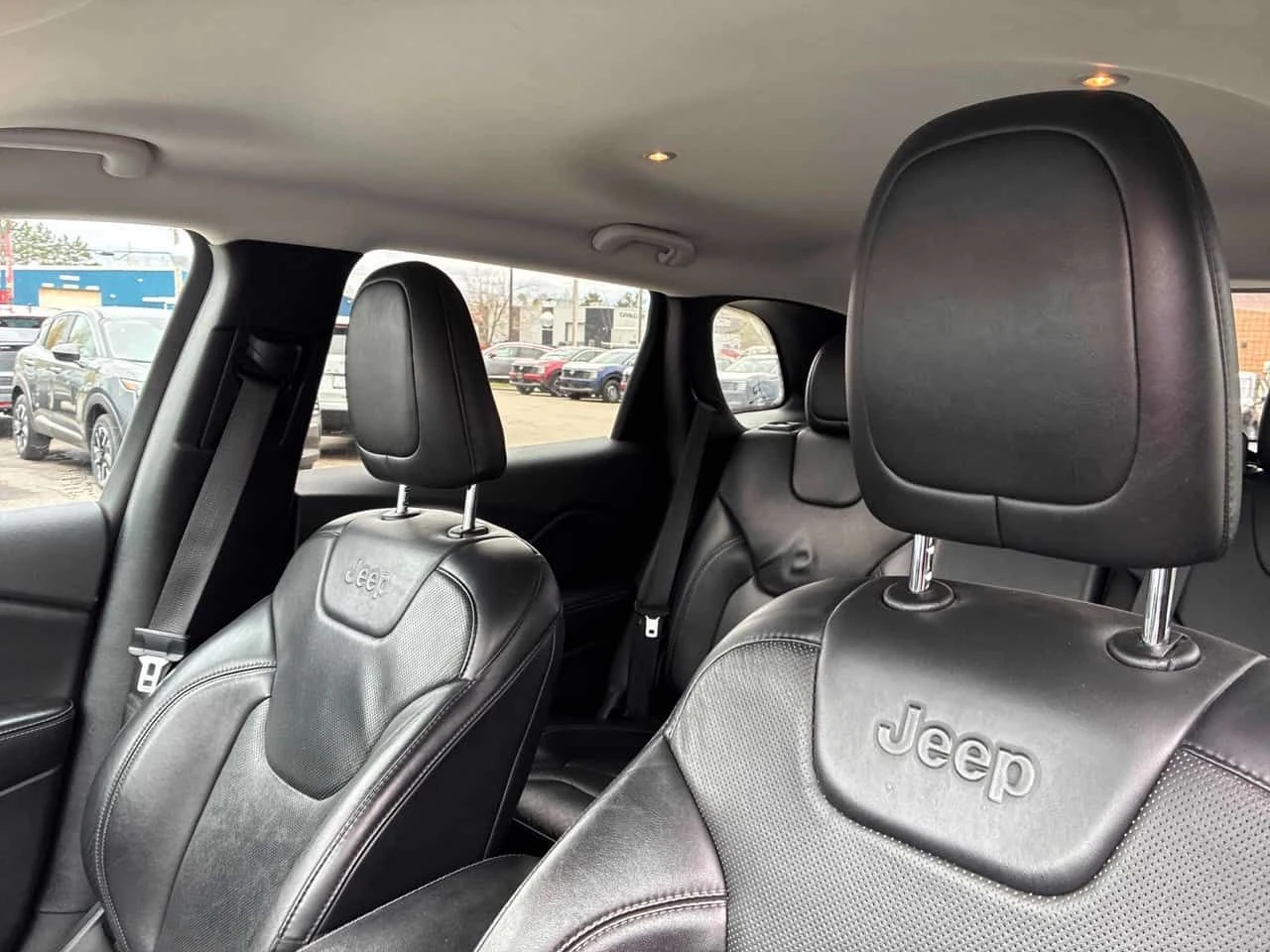 Jeep Cherokee * Limited * NAVI * ПОДГРЕВ * КАМЕРА, снимка 11 - Автомобили и джипове - 54561746