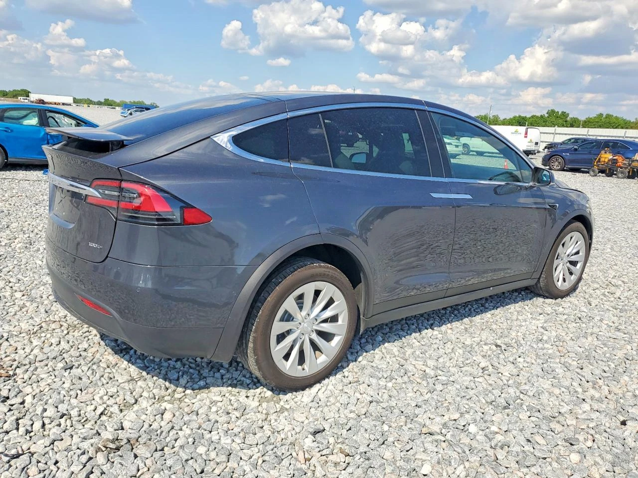 Tesla Model X, снимка 4 - Автомобили и джипове - 54577597