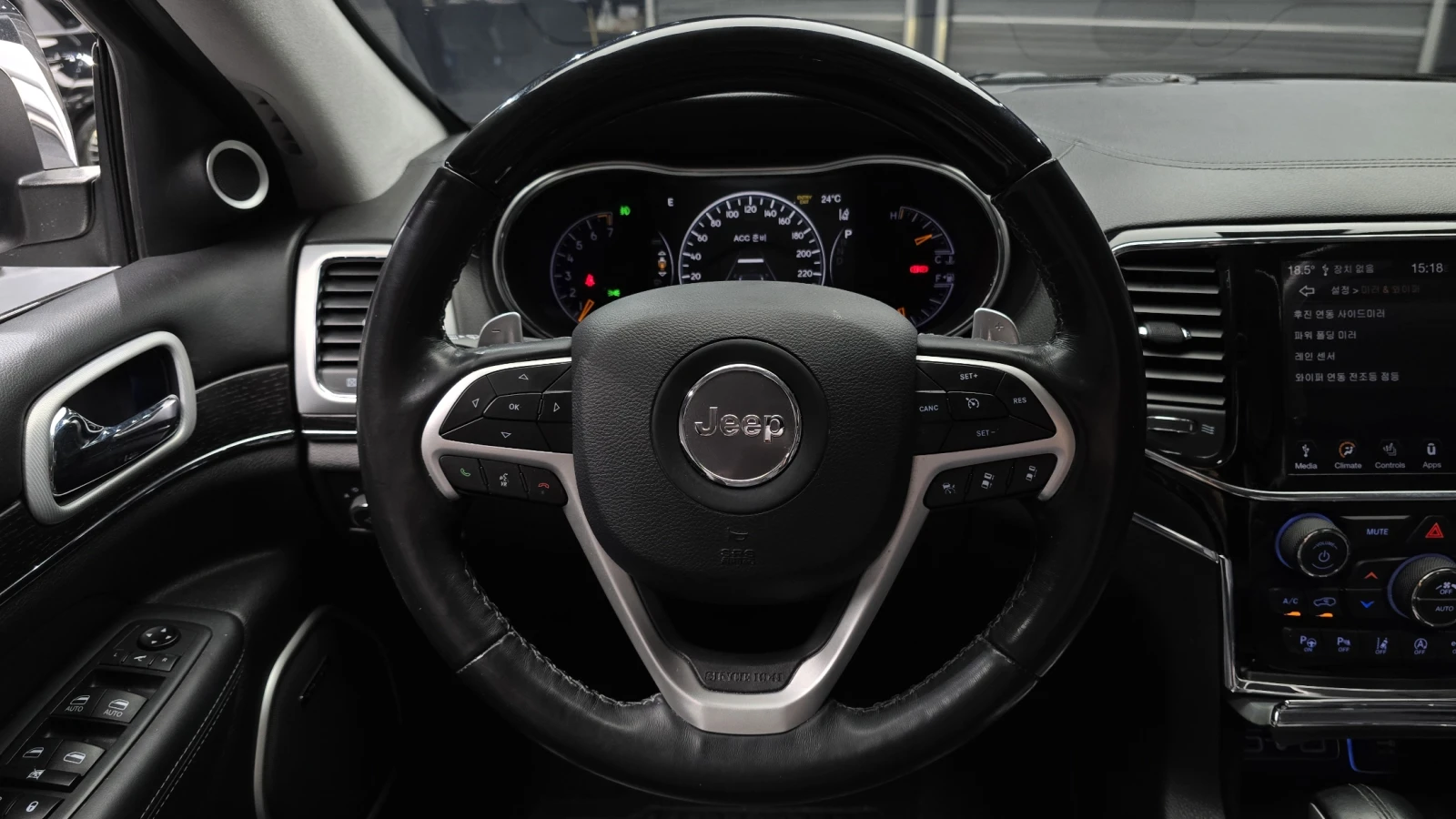 Jeep Grand cherokee 2020* SUMMIT* ОБДУХ* ДИСТРОНИК* HARMAN* PANO* 8ZF*, снимка 5 - Автомобили и джипове - 54750611