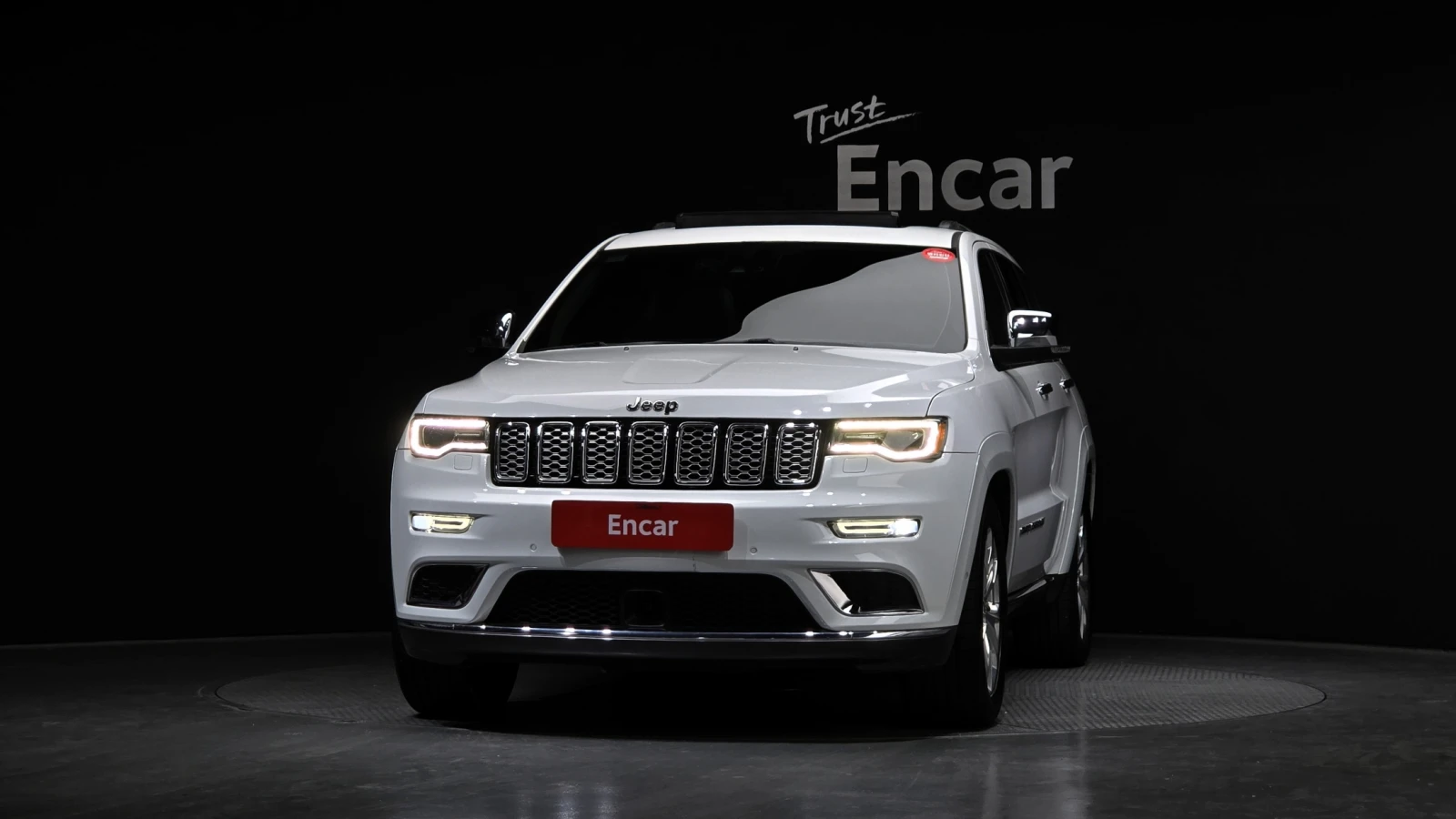 Jeep Grand cherokee 2020* SUMMIT* ОБДУХ* ДИСТРОНИК* HARMAN* PANO* 8ZF*, снимка 2 - Автомобили и джипове - 54750611