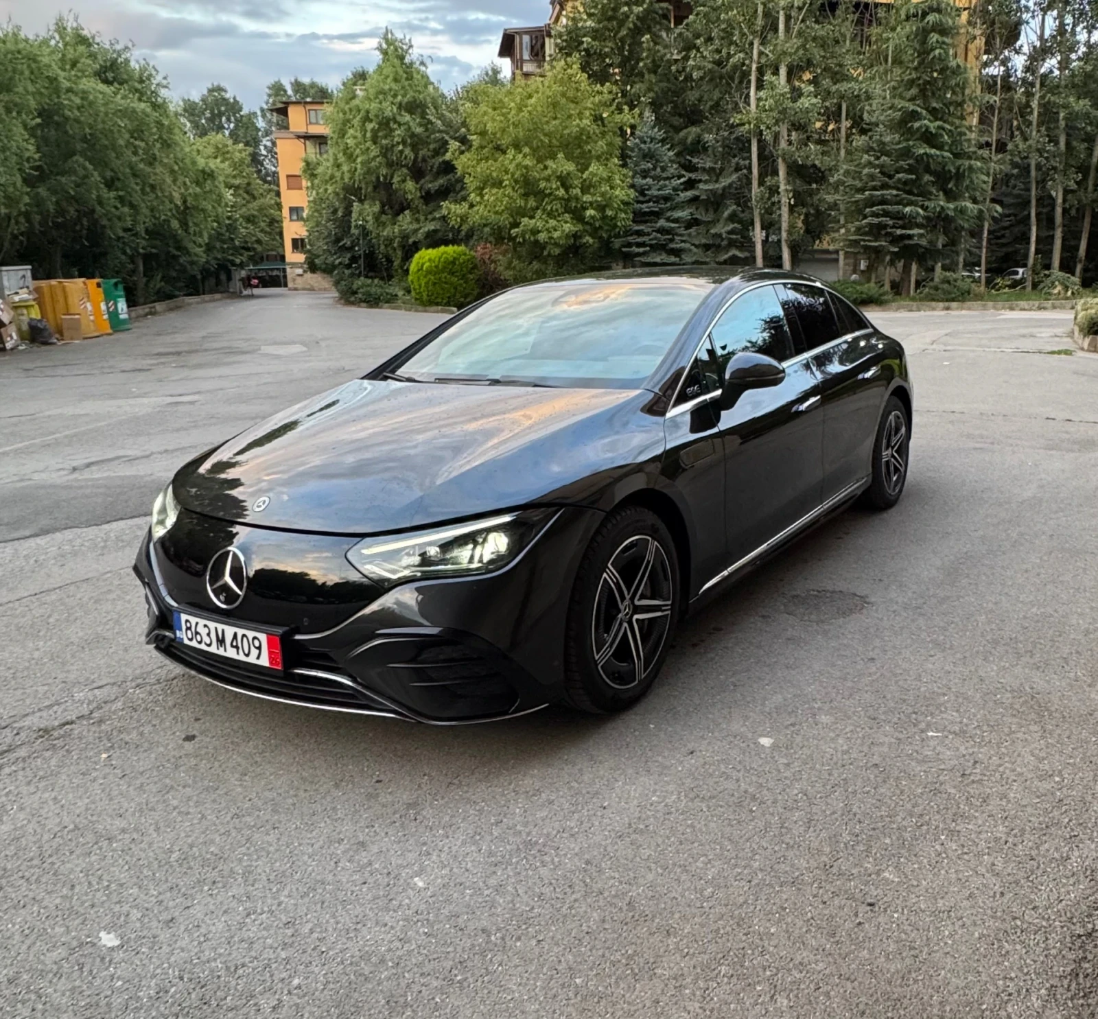 Mercedes-Benz EQE 300 DISTRONIC, AMG , AIR Dig.LED BURMESTER 360* , снимка 5 - Автомобили и джипове - 55305048