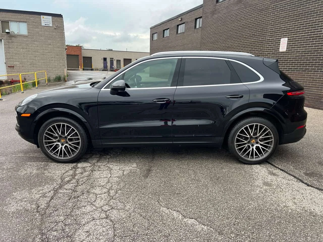 Porsche Cayenne БЕЗ ЗАБЕЛЕЖКИ* CARFAX * BOSE* 360* , снимка 2 - Автомобили и джипове - 55728738