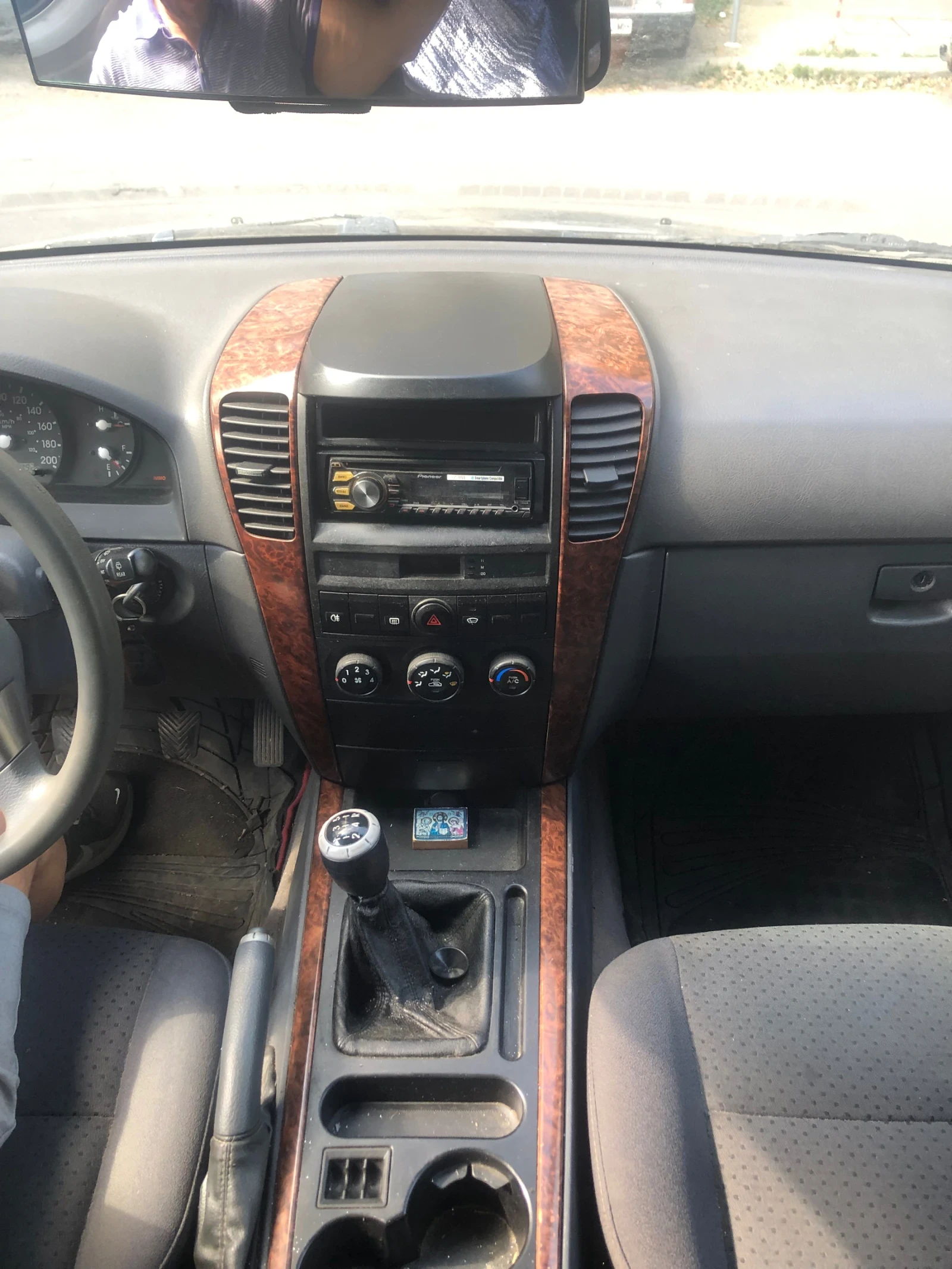 Kia Sorento, снимка 13 - Автомобили и джипове - 55730503