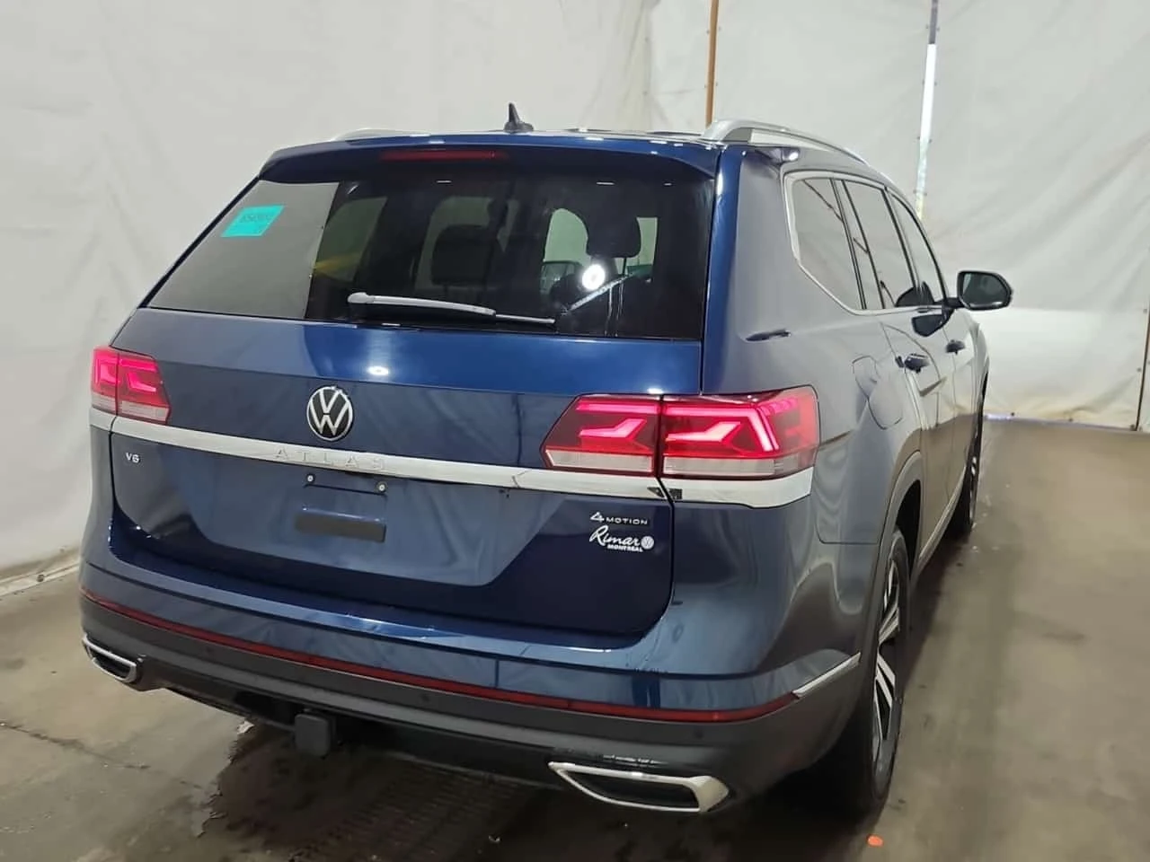 VW Atlas HIGHLINE* CARFAX* АВТОКРЕДИТ БЕЗ ПЪРВОНАЧАЛНА ВНОС, снимка 3 - Автомобили и джипове - 55786038