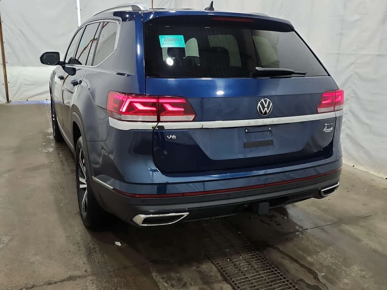 VW Atlas HIGHLINE* CARFAX* АВТОКРЕДИТ БЕЗ ПЪРВОНАЧАЛНА ВНОС, снимка 4 - Автомобили и джипове - 55786038